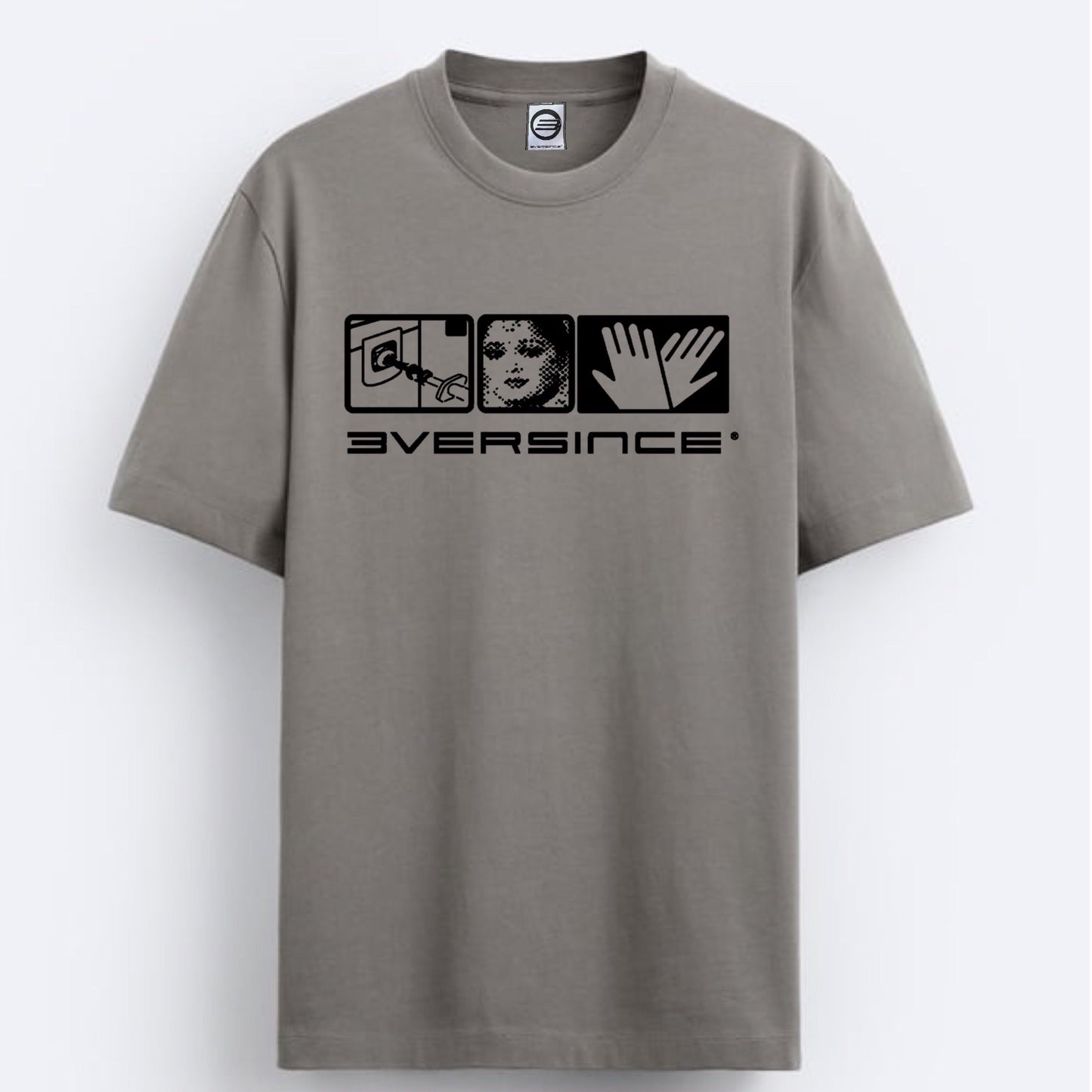 3versince logo T-shirt