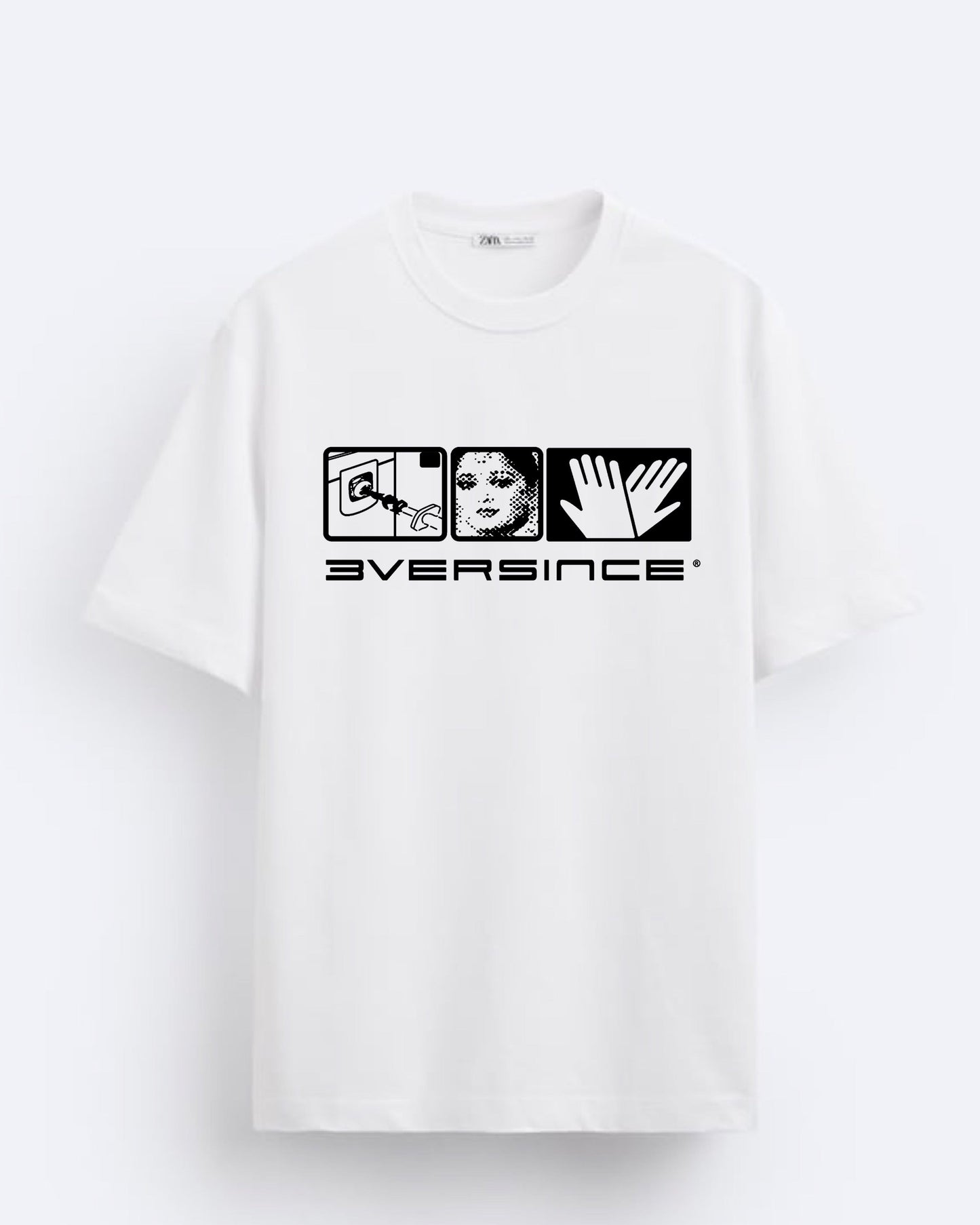 3versince logo T-shirt